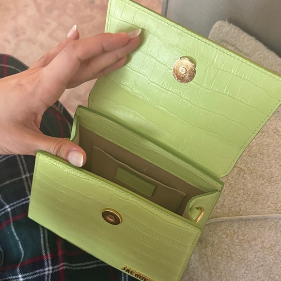 Jacquemus Lime Green Le Bambino Croc-Effect Mini Top Handle Bag - Picture 2 of 4